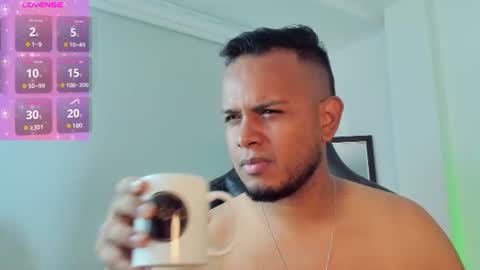 Snapshot of kingg_jay chatting on June 27, 2026, 12:10 pm kingg_jay online show from June 27, 2026, 12:10 pm