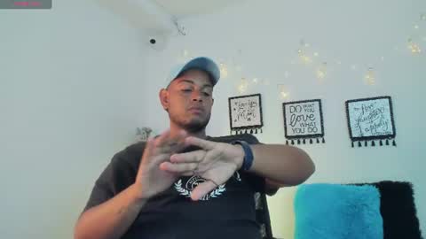 Snapshot of kingg_jay chatting on July 12, 2026, 11:45 am kingg_jay online show from July 12, 2026, 11:45 am