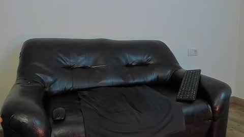 Snapshot of kingmallcom chatting on December 6, 2024, 11:33 am The King online show from December 6, 2024, 11:33 am