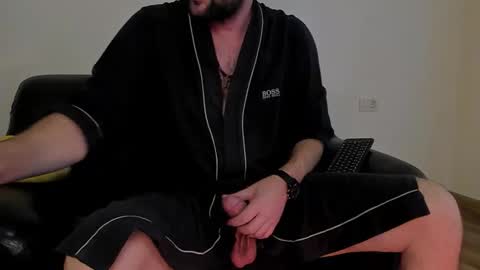 Snapshot of kingmallcom chatting on October 23, 2025, 7:34 pm The King online show from October 23, 2025, 7:34 pm