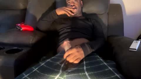 kingofkingz74 online show from November 13, 2025, 2:16 pm