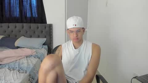 DOMINANT ALPHA KINGS online show from October 31, 2025, 12:06 pm