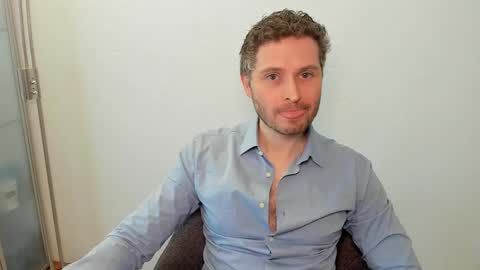 Snapshot of kinksubbydubby chatting on April 1, 2026, 5:10 pm kinksubbydubby online show from April 1, 2026, 5:10 pm