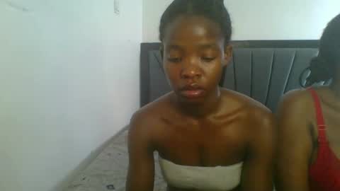 kinky_aria online show from December 13, 2025, 8:25 pm