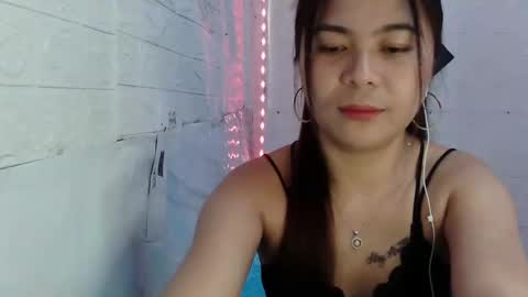 Snapshot of kinky_gurl69 chatting on December 10, 2024, 12:39 am mary online show from December 10, 2024, 12:39 am