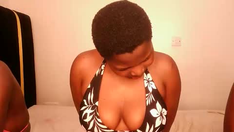 Snapshot of kinky_lola1 chatting on October 6, 2025, 2:58 pm Lola online show from October 6, 2025, 2:58 pm