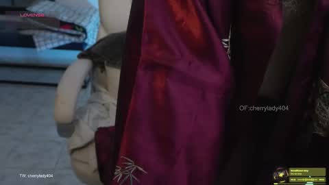 Snapshot of kinky_mj chatting on November 12, 2025, 7:03 pm Mary your fav curly girl online show from November 12, 2025, 7:03 pm