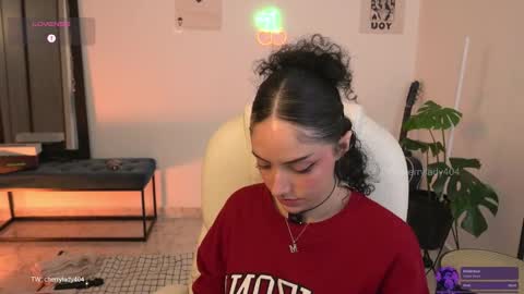 Snapshot of kinky_mj chatting on November 24, 2025, 7:02 pm Mary your fav curly girl online show from November 24, 2025, 7:02 pm