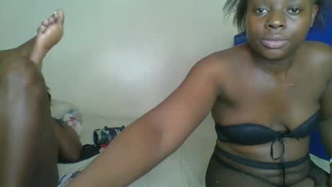 Snapshot of kinky_roey chatting on February 28, 2025, 8:31 am kinky_roey online show from February 28, 2025, 8:31 am