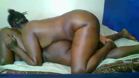 Snapshot of kinky_roey chatting on March 10, 2025, 2:05 pm kinky_roey online show from March 10, 2025, 2:05 pm