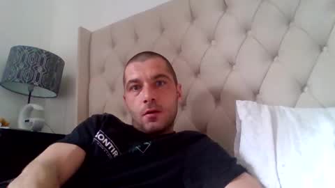 kinkycouple147 online show from April 4, 2026, 2:47 pm