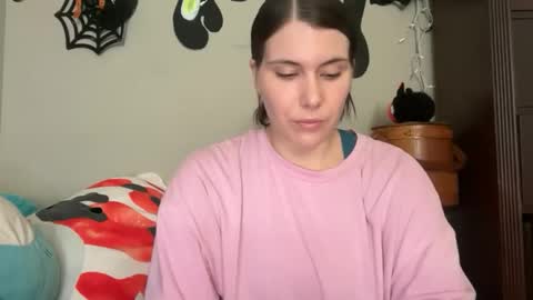 Snapshot of kinkycreative chatting on November 6, 2025, 7:48 pm kinkycreative online show from November 6, 2025, 7:48 pm