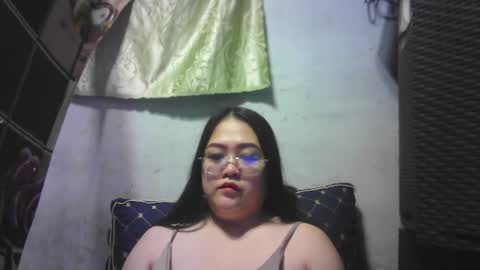 Snapshot of kinkyhotcumm chatting on December 19, 2024, 3:30 pm KAREN online show from December 19, 2024, 3:30 pm