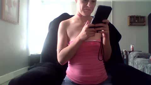 Snapshot of kinkykayla97 chatting on December 4, 2024, 6:06 pm daddysprincess online show from December 4, 2024, 6:06 pm