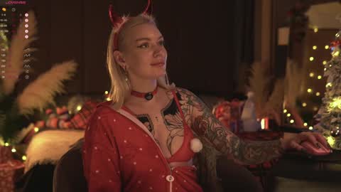 kinkylina_ online show from December 23, 2024, 3:55 pm