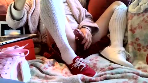 Snapshot of kinkysneakergirl chatting on October 29, 2025, 2:30 pm KinkySneakerGirl online show from October 29, 2025, 2:30 pm