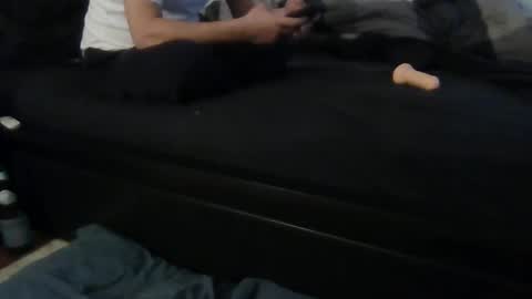 kinkysubmtl online show from December 16, 2024, 12:48 am