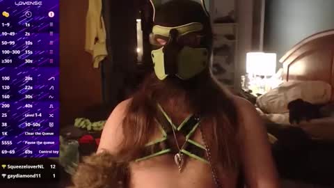 Snapshot of kinkywolf87 chatting on November 14, 2025, 7:29 am kinkywolf87 online show from November 14, 2025, 7:29 am