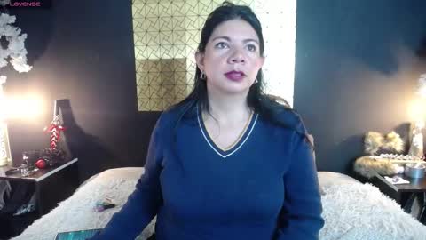 Snapshot of kinkyy_mom chatting on February 15, 2026, 3:31 pm kinkyy_mom online show from February 15, 2026, 3:31 pm