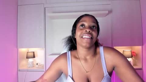 M A R A  online show from November 15, 2025, 12:02 pm