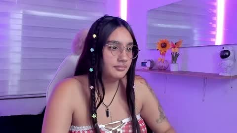 Snapshot of kir_ely chatting on May 21, 2026, 7:32 pm kir_ely online show from May 21, 2026, 7:32 pm