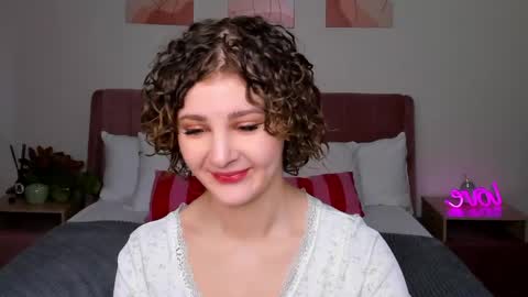Snapshot of kira_fluffy chatting on May 26, 2026, 12:17 am Kira online show from May 26, 2026, 12:17 am