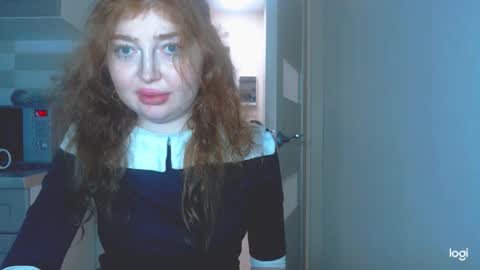 Snapshot of kira_foxy_ chatting on February 20, 2026, 11:22 am Kira online show from February 20, 2026, 11:22 am