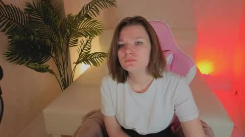 Snapshot of kira_hatti chatting on May 31, 2026, 1:25 am Kira online show from May 31, 2026, 1:25 am
