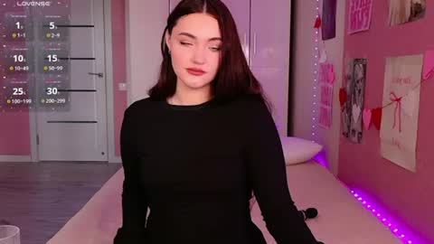 kira_jin online show from July 4, 2026, 9:04 am