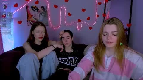 Snapshot of kira_kisses_ chatting on February 26, 2026, 3:05 am Kira online show from February 26, 2026, 3:05 am