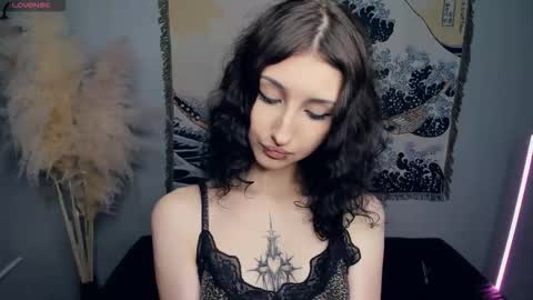 Kira online show from December 20, 2025, 9:05 am