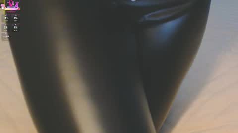 Snapshot of kira_sexxx chatting on January 17, 2026, 11:52 pm Kira online show from January 17, 2026, 11:52 pm