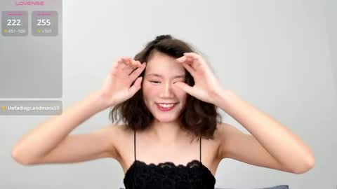 kiraeko online show from May 20, 2026, 2:29 am