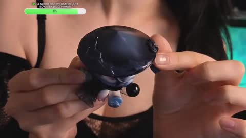 Kira    online show from October 25, 2025, 11:32 pm