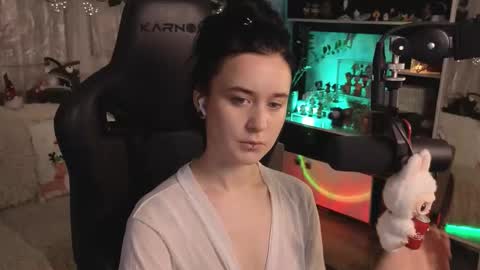 Snapshot of kiralilime chatting on January 8, 2026, 7:49 pm Kira online show from January 8, 2026, 7:49 pm