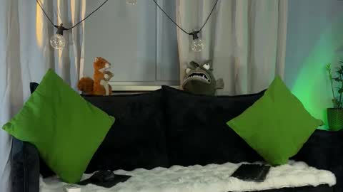 Snapshot of kiralilime chatting on February 14, 2026, 6:04 pm Kira online show from February 14, 2026, 6:04 pm