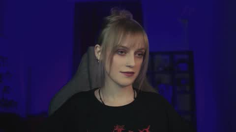 Snapshot of kiramontoyaa chatting on February 3, 2026, 2:53 am Kira online show from February 3, 2026, 2:53 am