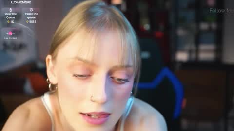 Snapshot of kiramontoyaa chatting on February 13, 2026, 2:51 am Kira online show from February 13, 2026, 2:51 am