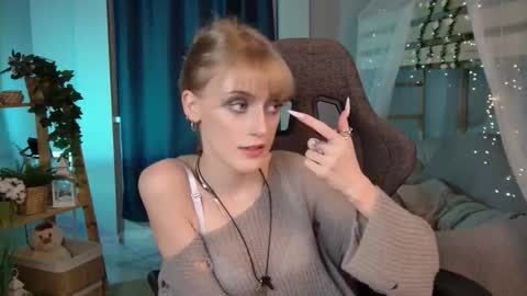 Snapshot of kiramontoyaa chatting on February 25, 2026, 11:03 pm Kira online show from February 25, 2026, 11:03 pm