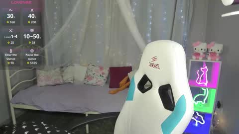 Snapshot of kiraparker chatting on March 25, 2026, 2:56 pm KiraParker online show from March 25, 2026, 2:56 pm