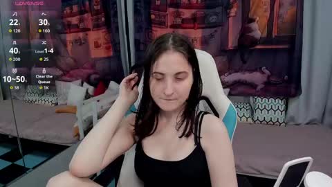 Snapshot of kiraparker chatting on April 21, 2026, 5:17 pm KiraParker online show from April 21, 2026, 5:17 pm