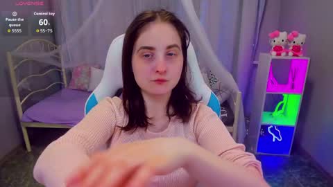 Snapshot of kiraparker chatting on May 4, 2026, 6:37 pm KiraParker online show from May 4, 2026, 6:37 pm