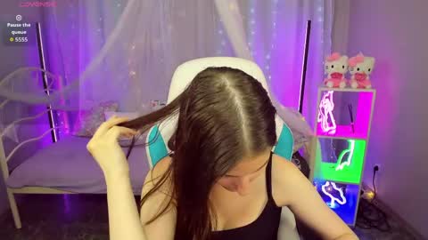 Snapshot of kiraparker chatting on May 26, 2026, 7:32 pm KiraParker online show from May 26, 2026, 7:32 pm