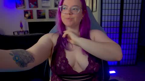 KiraSpitQueen online show from April 5, 2026, 3:47 am