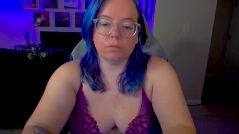 KiraSpitQueen online show from May 20, 2026, 4:07 am
