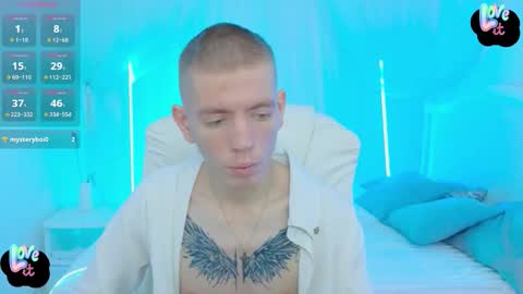    online show from October 15, 2025, 8:47 am