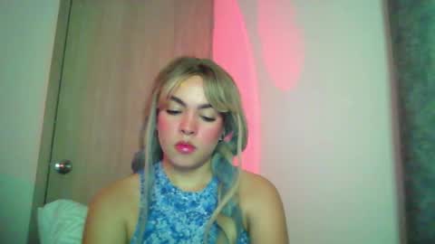 Snapshot of kiri_cute chatting on November 13, 2025, 5:06 am Kiri online show from November 13, 2025, 5:06 am