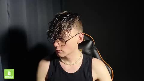 Snapshot of kirill_20_cm chatting on January 9, 2026, 3:26 pm Kirill and Andrey online show from January 9, 2026, 3:26 pm