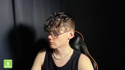 Snapshot of kirill_20_cm chatting on January 14, 2026, 8:58 pm Kirill and Andrey online show from January 14, 2026, 8:58 pm