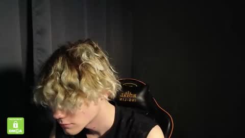 Snapshot of kirill_20_cm chatting on January 31, 2026, 7:23 pm Kirill and Andrey online show from January 31, 2026, 7:23 pm